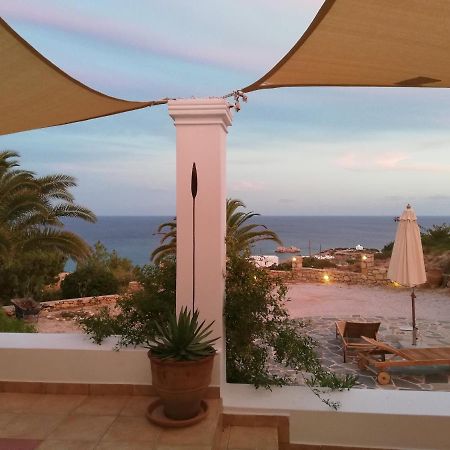 Tranquil Villa With Sea View In Ammopi Karpathos Amoopi Exteriör bild