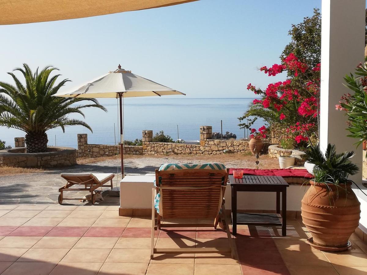 Tranquil Villa With Sea View In Ammopi Karpathos Amoopi Exteriör bild