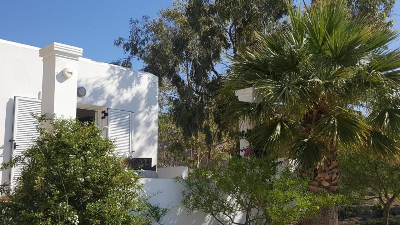Tranquil Villa With Sea View In Ammopi Karpathos Amoopi Exteriör bild