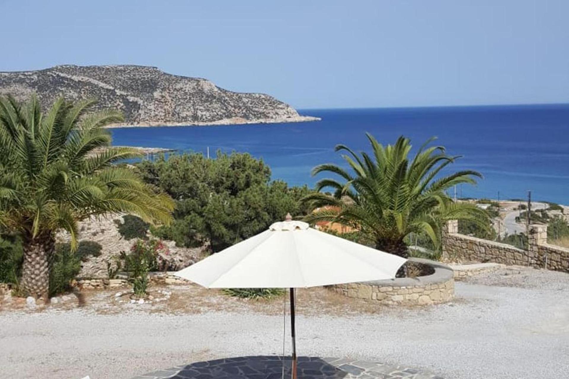 Tranquil Villa With Sea View In Ammopi Karpathos Amoopi Exteriör bild